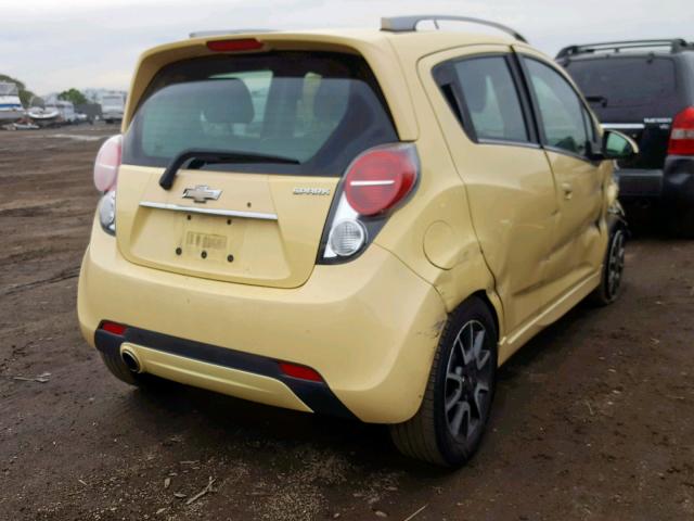 KL8CF6S91DC528377 - 2013 CHEVROLET SPARK 2LT YELLOW photo 4