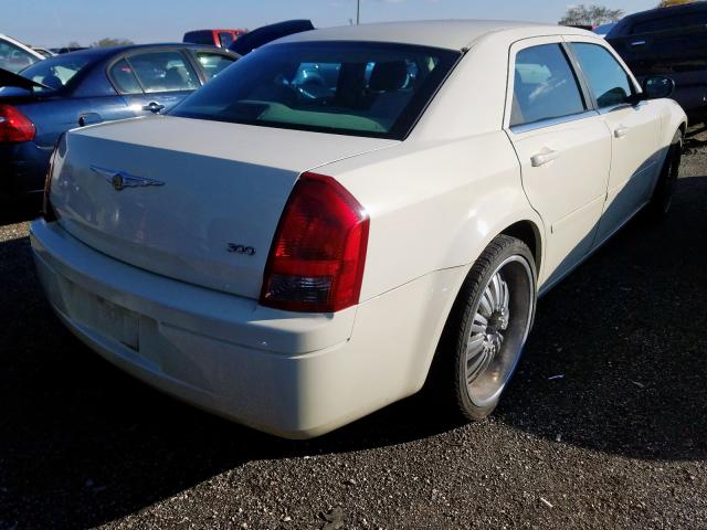 2C3KA43R06H526824 - 2006 CHRYSLER 300 CREAM photo 4