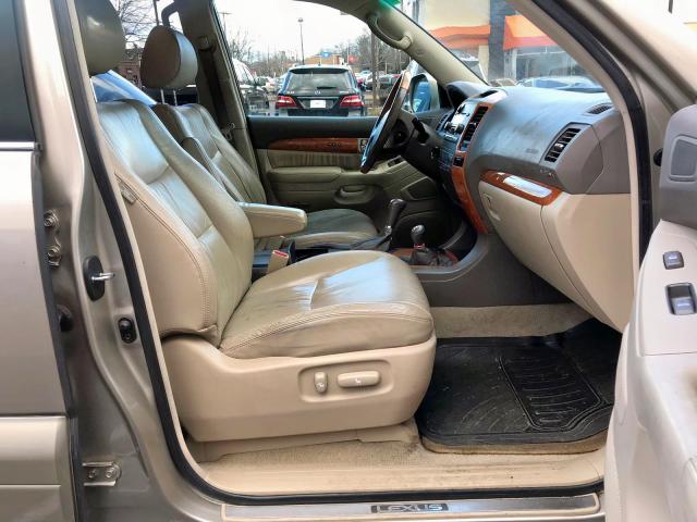 JTJBT20X430016485 - 2003 LEXUS GX 470 TAN photo 9