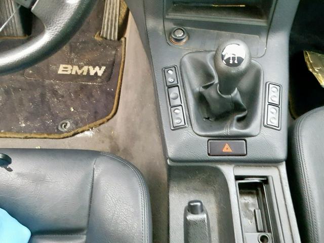 WBACA5312PFG04717 - 1993 BMW 318 I BLACK photo 9