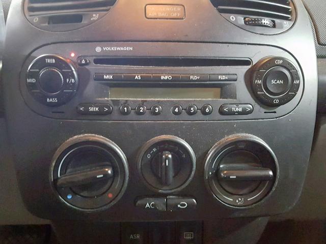 3VWBR31C94M413768 - 2004 VOLKSWAGEN NEW BEETLE SILVER photo 9