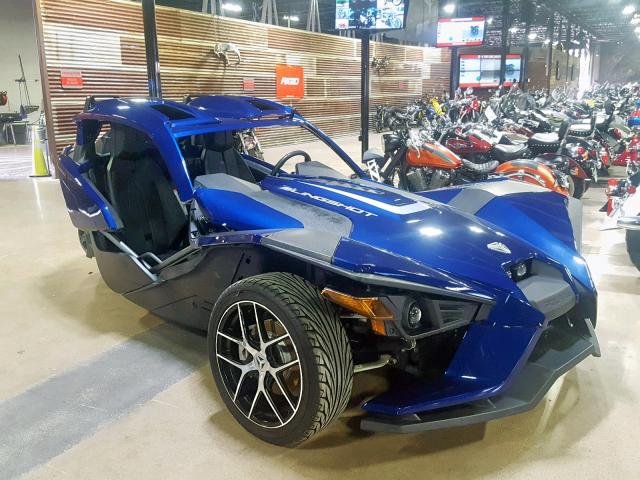 57XAAPFA8J8127101 - 2018 POLARIS SLINGSHOT BLUE photo 2