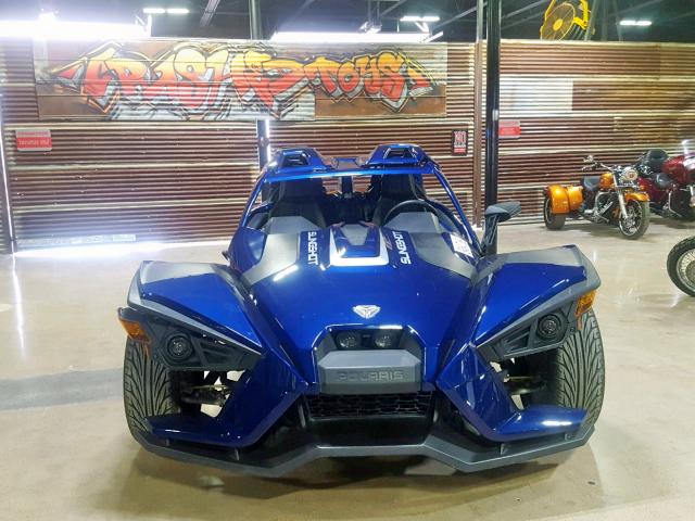 57XAAPFA8J8127101 - 2018 POLARIS SLINGSHOT BLUE photo 3