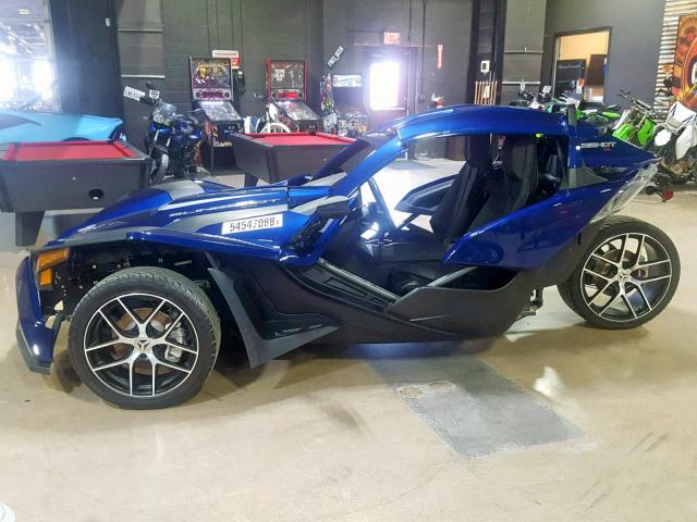 57XAAPFA8J8127101 - 2018 POLARIS SLINGSHOT BLUE photo 5