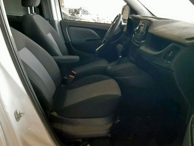 ZFBERFAB8H6E58124 - 2017 RAM PROMASTER 白色 照片 5