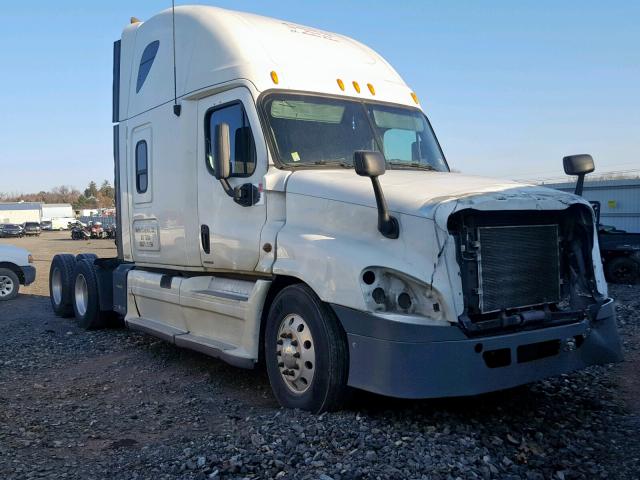 1FUJGLBG5CLBM9983 - 2012 FREIGHTLINER CASCADIA 1 WHITE photo 1