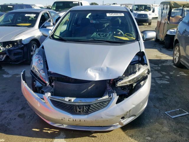 JHMGE8H34DC065661 - 2013 HONDA FIT SILVER photo 9