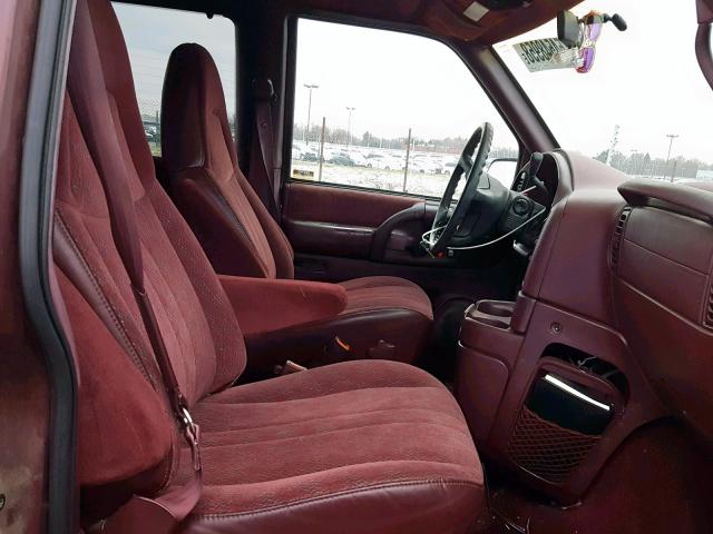 1GKDM19W0VB545313 - 1997 GMC SAFARI XT MAROON photo 5