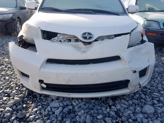 JTKKU10488J004138 - 2008 SCION XD WHITE photo 9