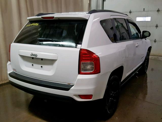 1C4NJCBA7CD573761 - 2012 JEEP COMPASS SP თეთრი ფოტო 4