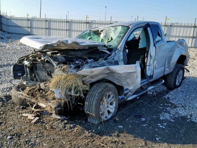 1GCHSCEN7H1333143 - 2017 CHEVROLET COLORADO L SILVER photo 2