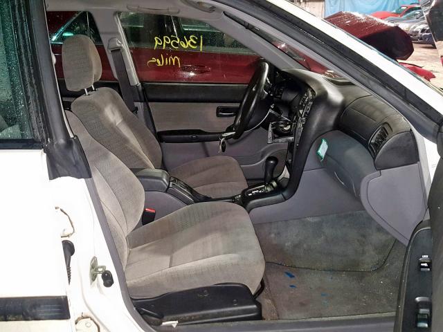 4S3BE6356Y7209444 - 2000 SUBARU LEGACY L WHITE photo 5