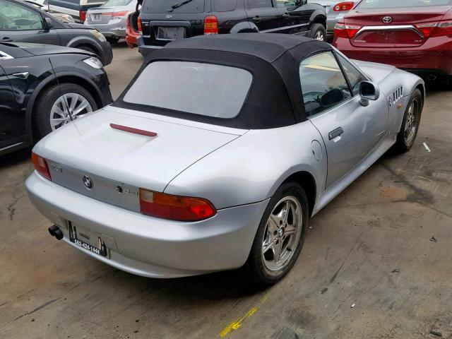 4USCH9339XLG01686 - 1999 BMW Z3 2.3 SILVER photo 4