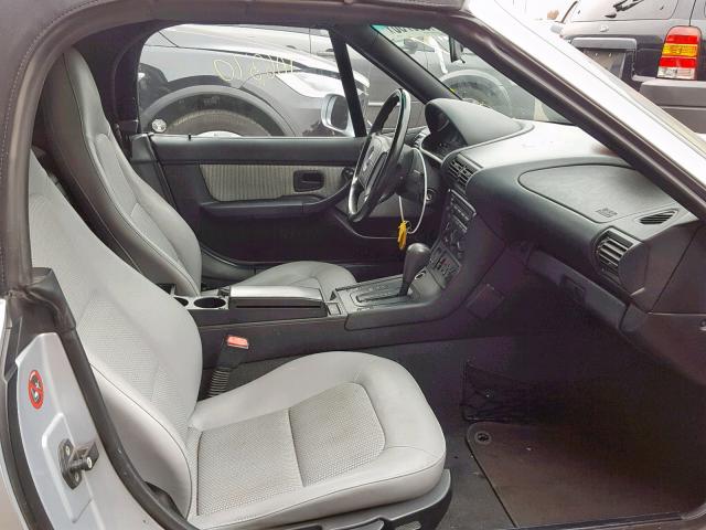 4USCH9339XLG01686 - 1999 BMW Z3 2.3 SILVER photo 5