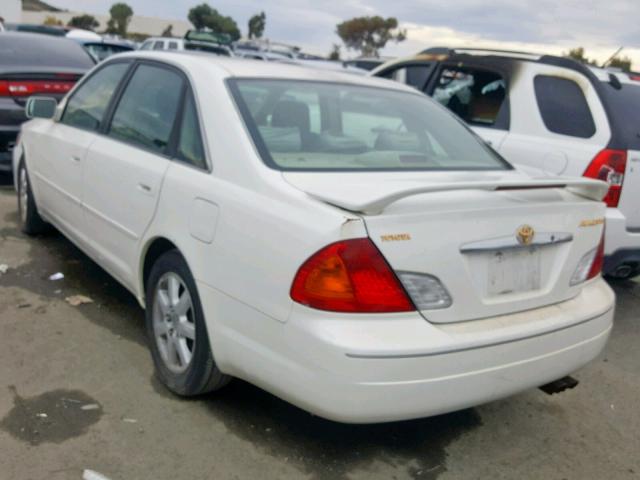 4T1BF28B8YU025169 - 2000 TOYOTA AVALON XL WHITE photo 3