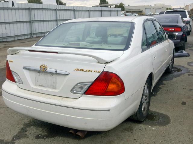 4T1BF28B8YU025169 - 2000 TOYOTA AVALON XL WHITE photo 4