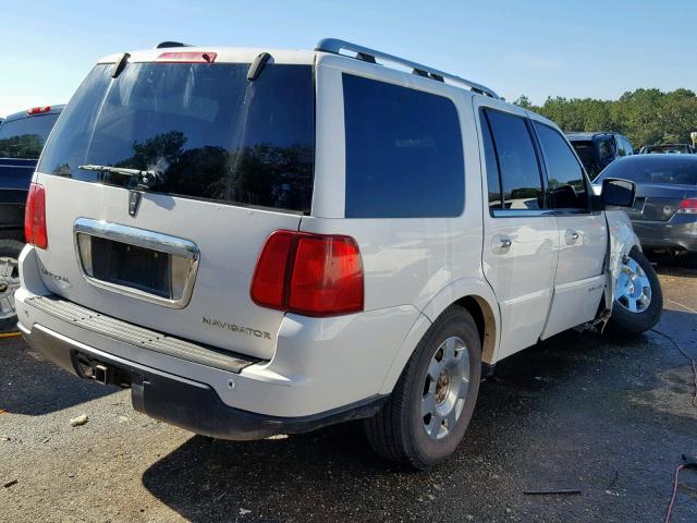 5LMFU28596LJ08904 - 2006 LINCOLN NAVIGATOR WHITE photo 4