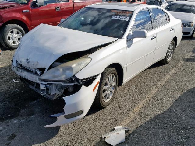 JTHBF30G025032375 - 2002 LEXUS ES 300 WHITE photo 2