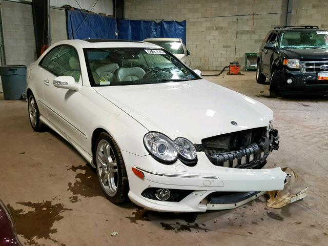 WDBTJ72H89F262587 - 2009 MERCEDES-BENZ CLK 550 WHITE photo 1