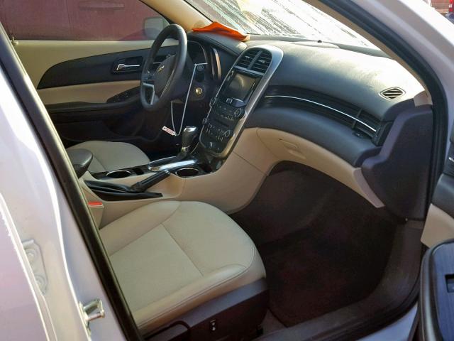 1G11C5SL2FF134815 - 2015 CHEVROLET MALIBU 1LT WHITE photo 5