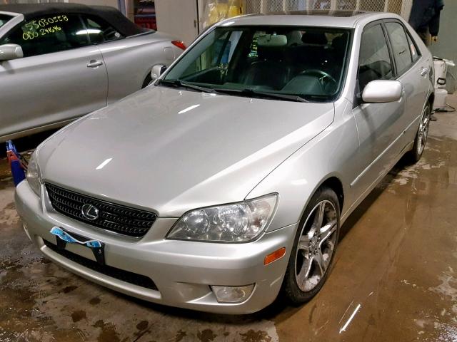 JTHBD192830069397 - 2003 LEXUS IS 300 SILVER photo 2