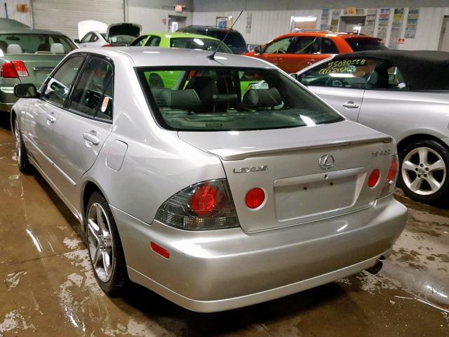 JTHBD192830069397 - 2003 LEXUS IS 300 SILVER photo 3