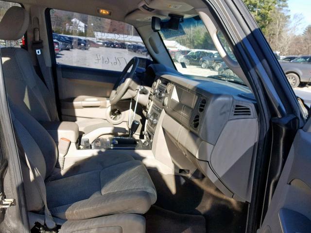 1J8HG48N46C188964 - 2006 JEEP COMMANDER GRAY photo 5