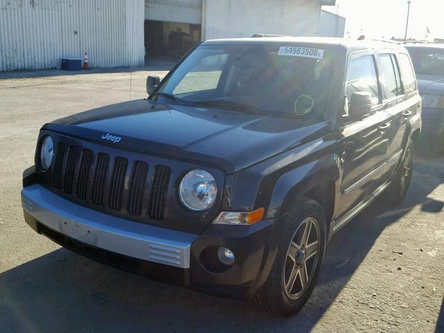 1J8FT48W88D796799 - 2008 JEEP PATRIOT LI BLACK photo 2