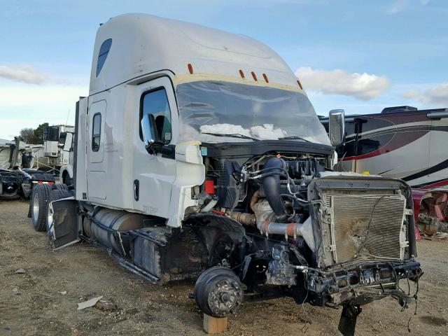 3AKJHHDR9JSJP0052 - 2018 FREIGHTLINER CASCADIA 1 WHITE photo 1