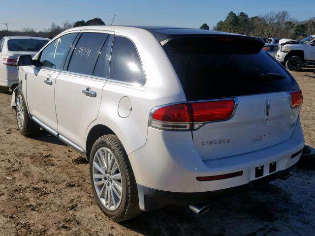 2LMDJ6JK3DBL06924 - 2013 LINCOLN MKX WHITE photo 3