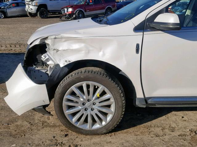 2LMDJ6JK3DBL06924 - 2013 LINCOLN MKX WHITE photo 9