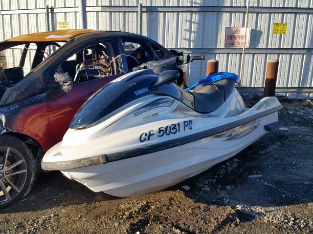 YAMA3794F000 - 2000 YAMAHA WAVERUNNER WHITE photo 2