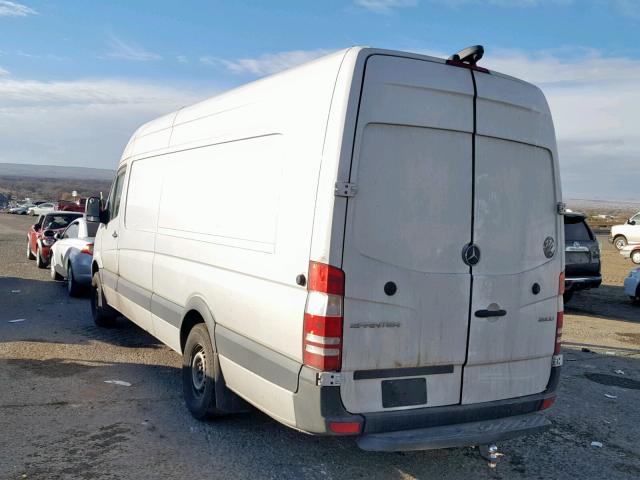 WD3PE8CD9HP545771 - 2017 MERCEDES-BENZ SPRINTER 2 WHITE photo 3