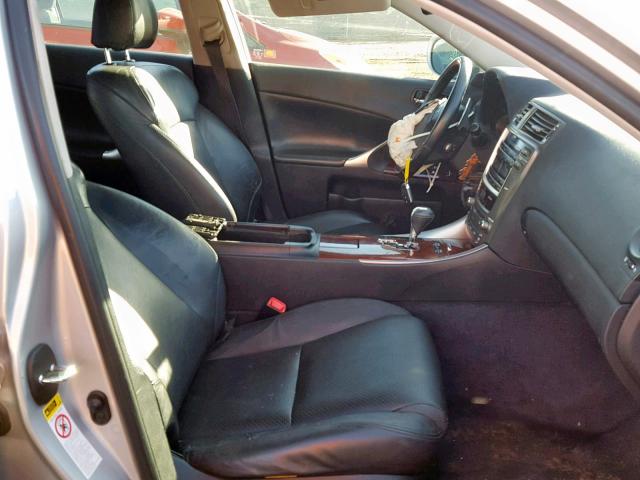 JTHBK262072051096 - 2007 LEXUS IS 250 GRAY photo 5