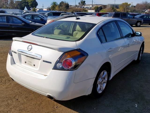 1N4CL21E39C119575 - 2009 NISSAN ALTIMA HYB WHITE photo 4