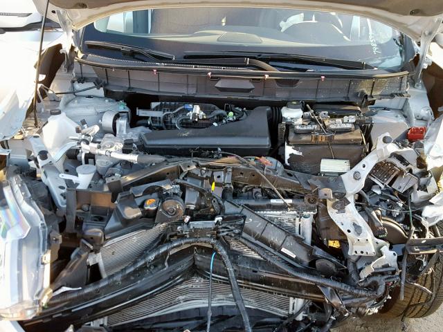 5N1AT2MT9HC798399 - 2017 NISSAN ROGUE S SILVER photo 7