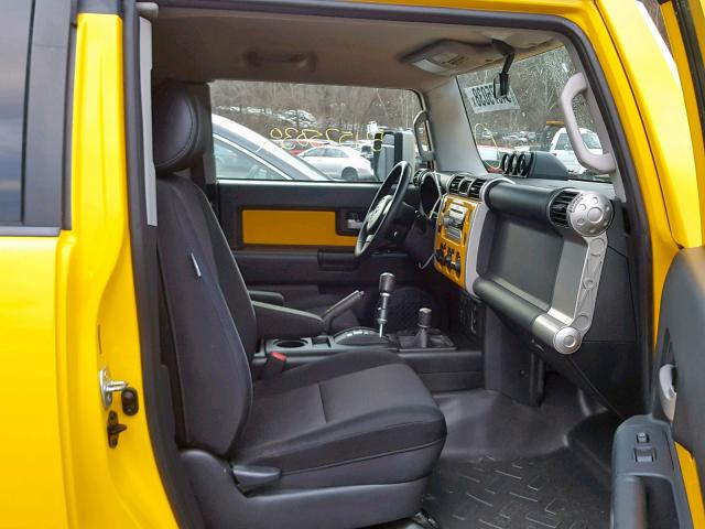 JTEBU11F970064226 - 2007 TOYOTA FJ CRUISER YELLOW photo 5