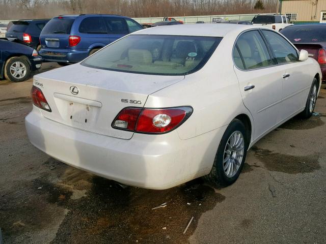 JTHBF30G725007795 - 2002 LEXUS ES 300 WHITE photo 4