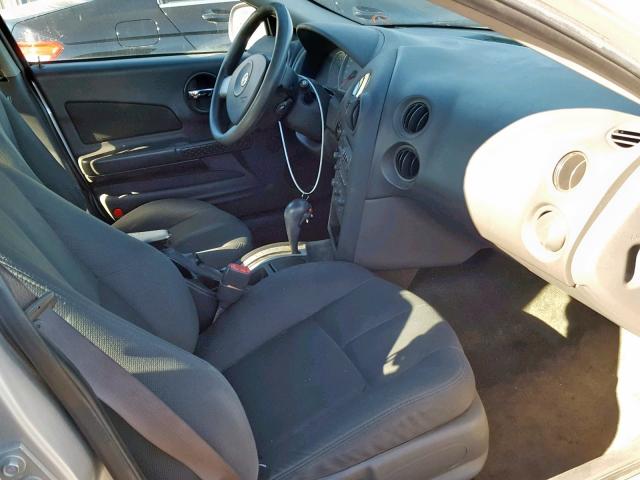2G2WP522041369893 - 2004 PONTIAC GRAND PRIX SILVER photo 5