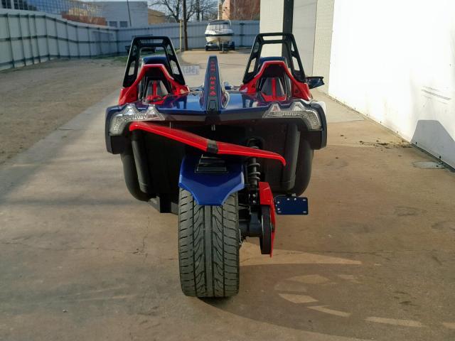 57XAAPFA5H8123761 - 2017 POLARIS SLINGSHOT BLUE photo 7