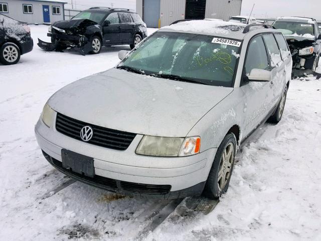 WVWLH63B21E033379 - 2001 VOLKSWAGEN PASSAT GLX 银色 照片 2