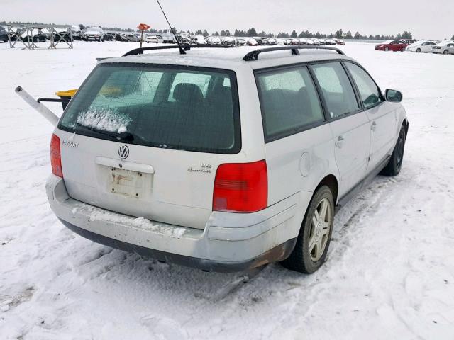 WVWLH63B21E033379 - 2001 VOLKSWAGEN PASSAT GLX 银色 照片 4