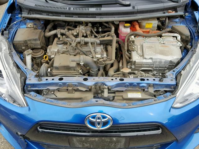 JTDKDTB32F1107589 - 2015 TOYOTA PRIUS C BLUE photo 7