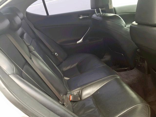 JTHBK262862014246 - 2006 LEXUS IS 250 SILVER photo 6