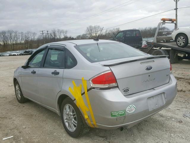 1FAHP35N59W163148 - 2009 FORD FOCUS SE SILVER photo 3