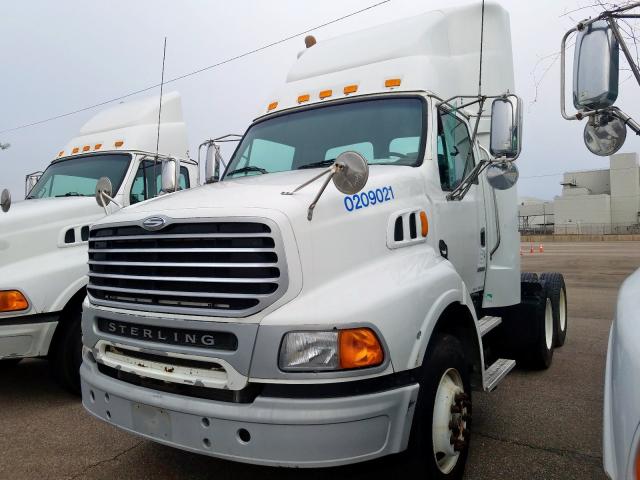 2FWJA3CV19AAL6231 - 2009 STERLING TRUCK A 9500 WHITE photo 2