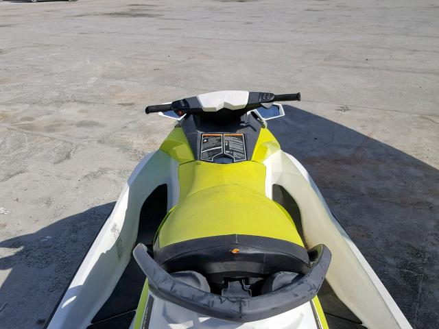 YDV19454L415 - 2015 YAMAHA JETSKI WHITE photo 5