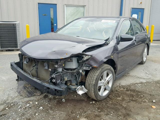 4T1BF1FKXEU383432 - 2014 TOYOTA CAMRY L GRAY photo 2