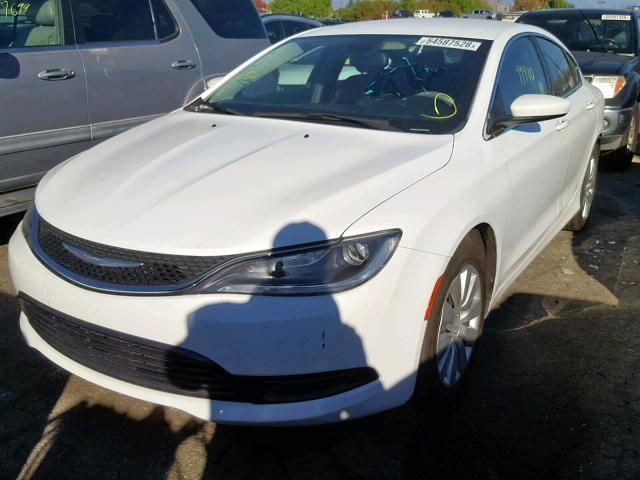 1C3CCCFB8FN560668 - 2015 CHRYSLER 200 LX WHITE photo 2