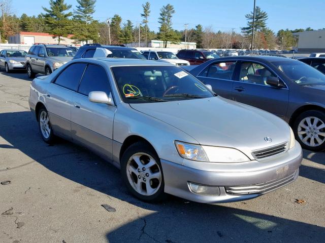 JT8BF28G210335829 - 2001 LEXUS ES 300 SILVER photo 1